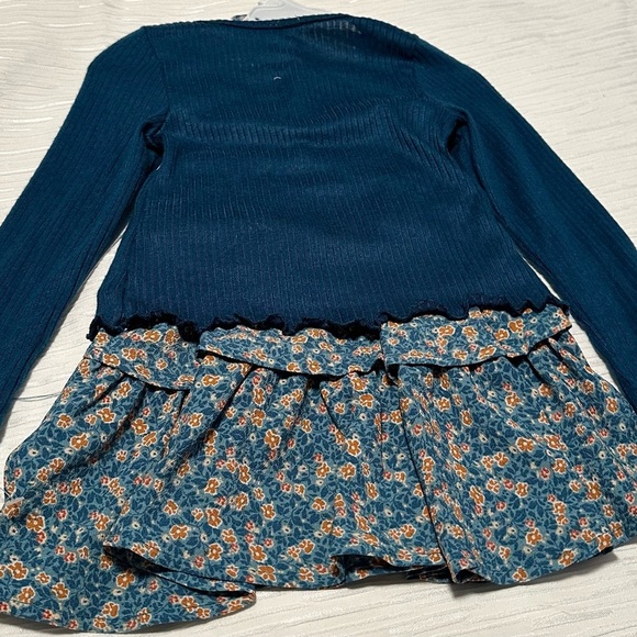 NEW Tahari Girl sweater and skirt set with matching hair tie​ - Picture 4 of 5